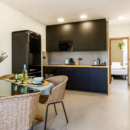 Groundfloor Pink Sunny Daire Torrevieja
